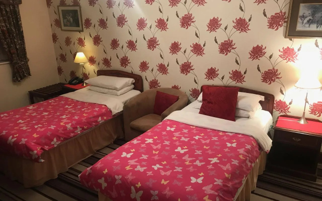 Victoria Hotel