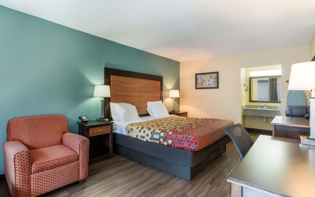 Econo Lodge Gallatin - Metro Nashville