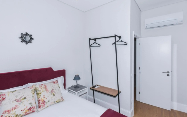 Fontinha Square Apartments by Porto City Hosts