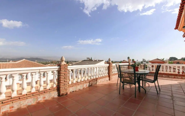 TESS Villa Pastora