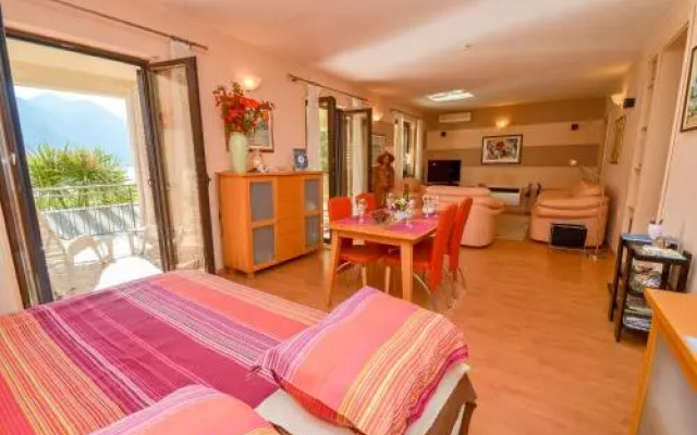 La Grande Apartments