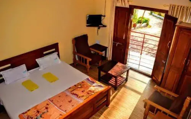 Club 7 Beach Resort
