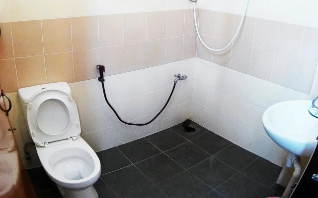 48 Room For Rent