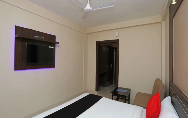 Capital O 27804 Hotel Globe International