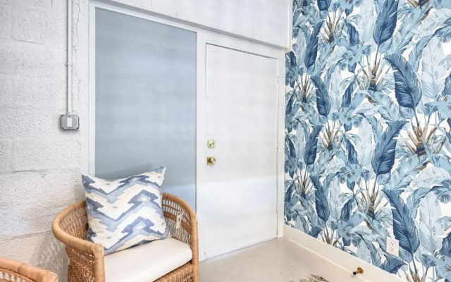 Room 5 Oleander Hotel Downtown Galveston Hotel Near Cruise Terminal & Beach
