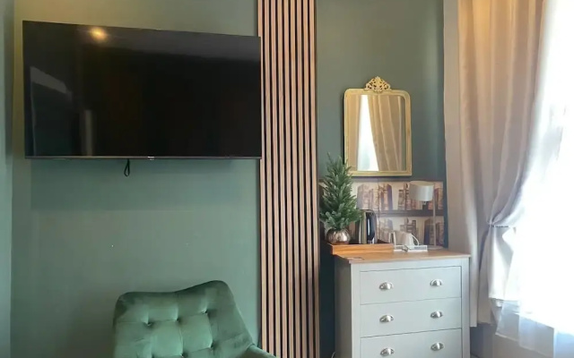 Aimi Residence
