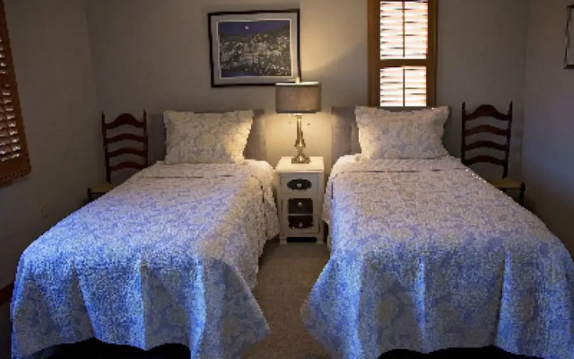 River Bluff Farm Bed & Breakfast