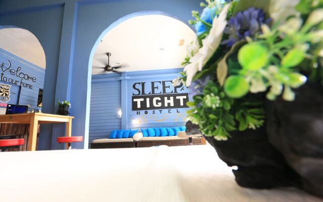 Sleep Tight Hostel Бангкок вид на фасад