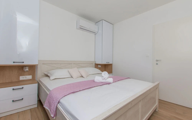 Apartment Marin