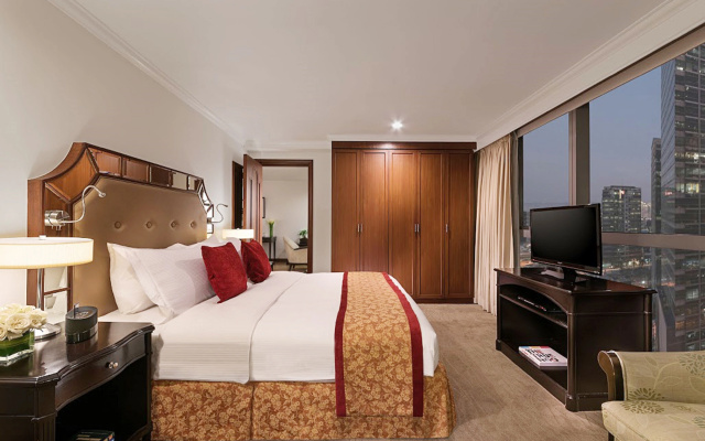 Discovery Suites