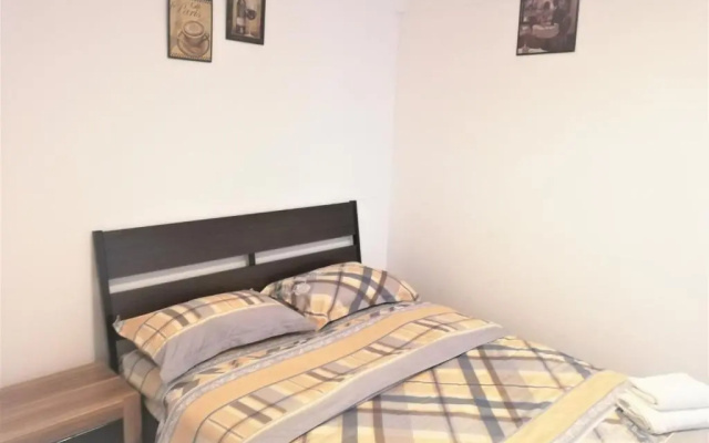 Studio Piata Amzei 1 (8 E)