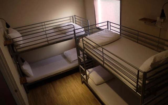 Hometoo Hostel