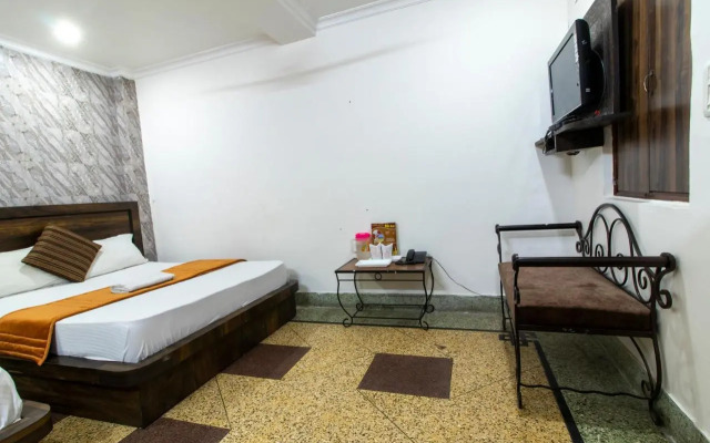 Hotel Bless Inn Near New Delhi Railway Station