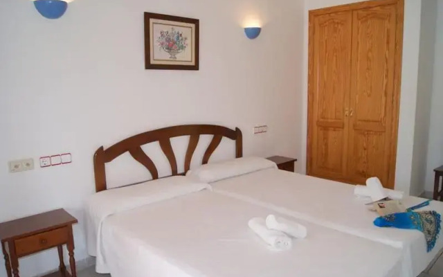 Villa near the beach, with pool, in Javea