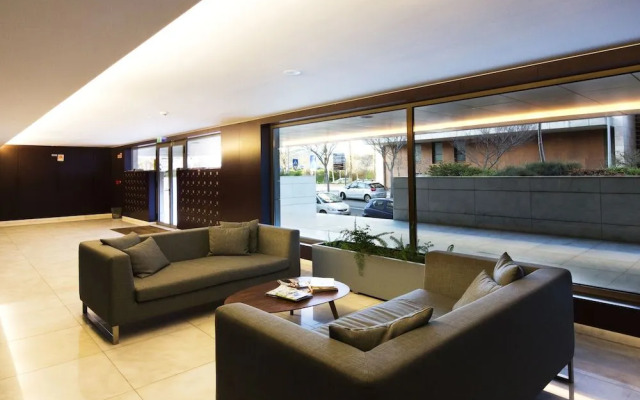 Apt in Lisbon Marina Apartments