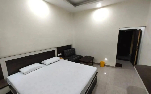 Hotel Mansarovar