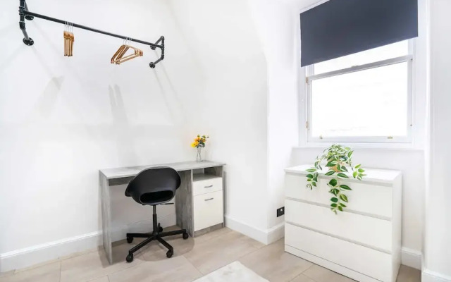 Luxury Apartment - Portobello