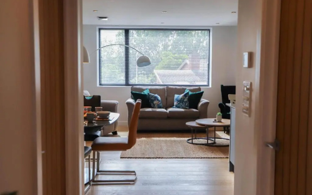 Apartment Seven