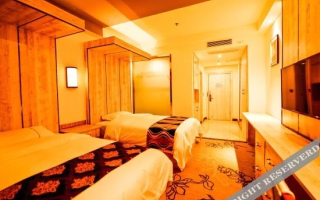 VIVA Hotel (Rongchang Commercial Center)