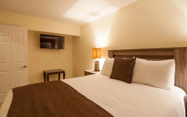 North Lake Lodges & Villas