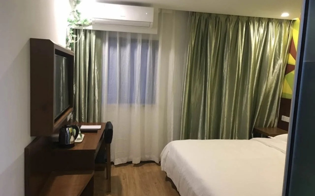 Vatica Shanghai Pudong New District Dishui Lake Hotel