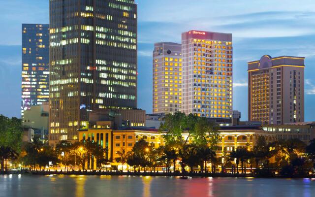 Sheraton Saigon Hotel & Towers вид на фасад