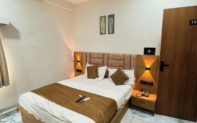 Hotel CTM Lake