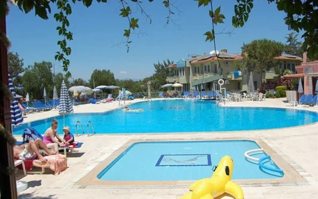 Hotel Leda