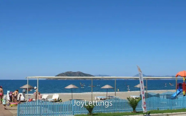 Villa NP17 by JoyLettings