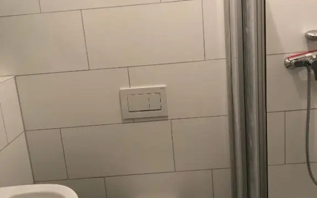 Zimmer 1