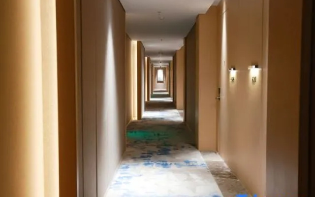 Yichun Meishu Hotel