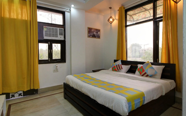OYO Home 78803 Elegant Studio Rohini