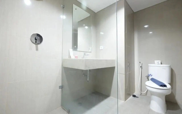 Spacious Studio Apartment @ The H Residence near MT Haryono