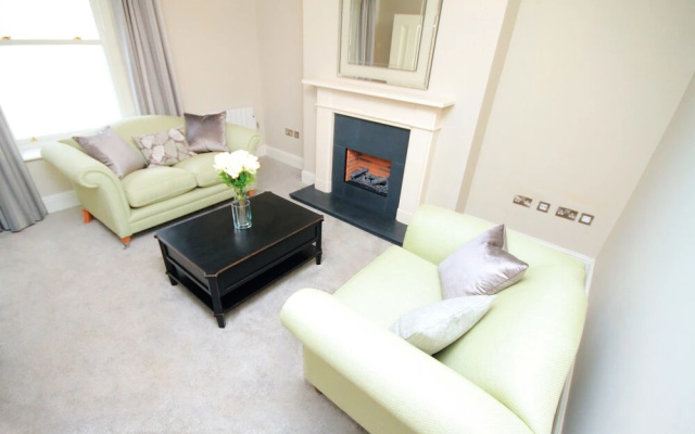 Camden Street Luxury Apartment