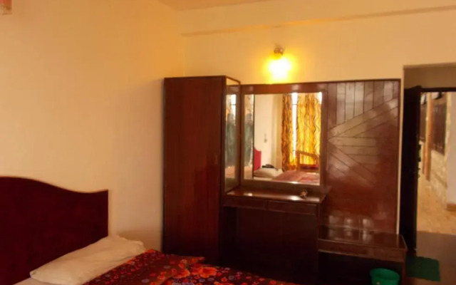 Hotel Mansarovar Palace