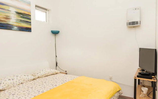 Comfortable Classy Apartment Close to Znjan Beach