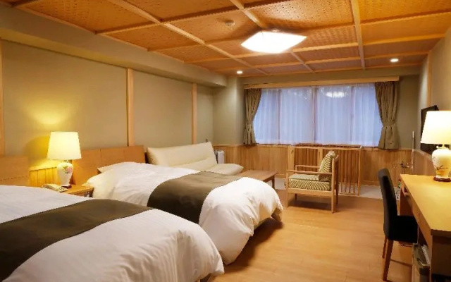 Nikko Astoria Hotel