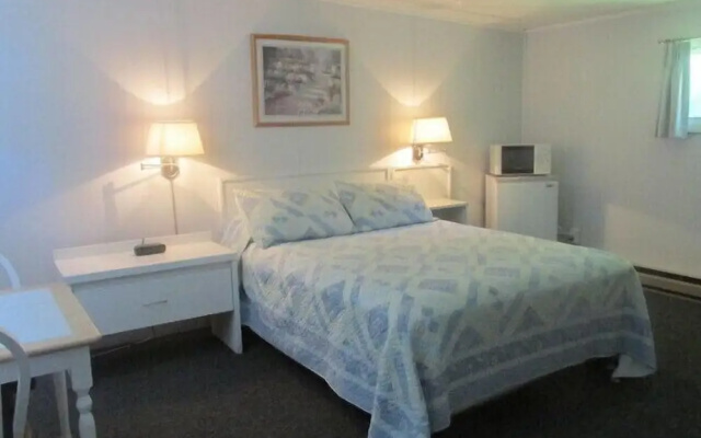 Country Squire Motel