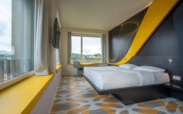 Prize by Radisson, Bern City