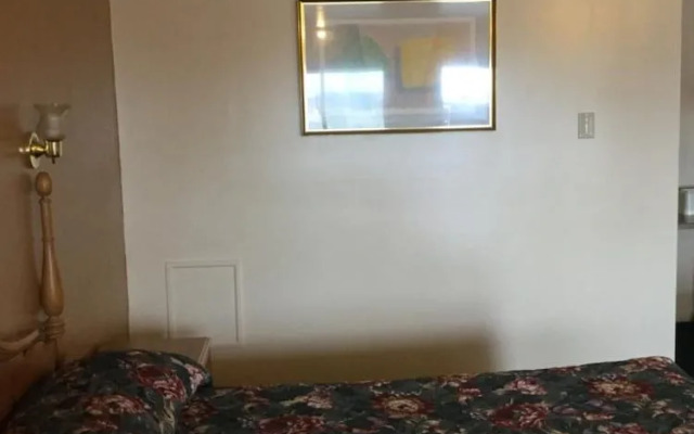 Deluxe Inn