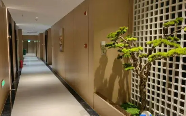Alien Intelligent Esports Hotel
