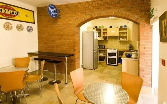 Beach Haven Hostel