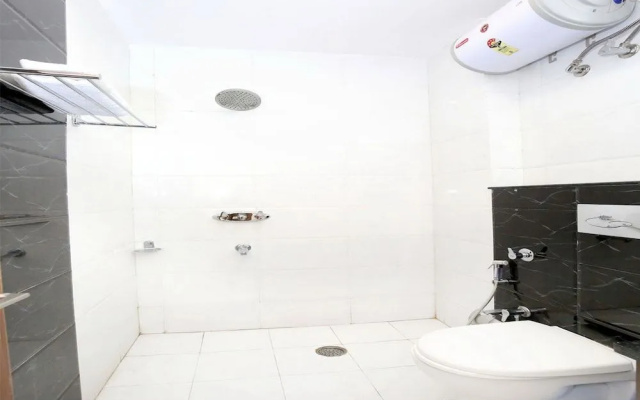 OYO 8954 Hotel Joy