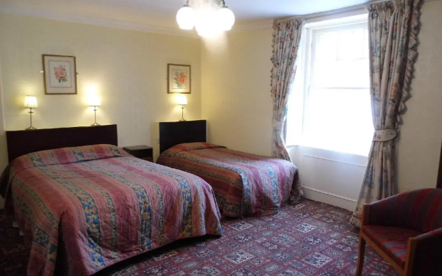 Averon  Guest House