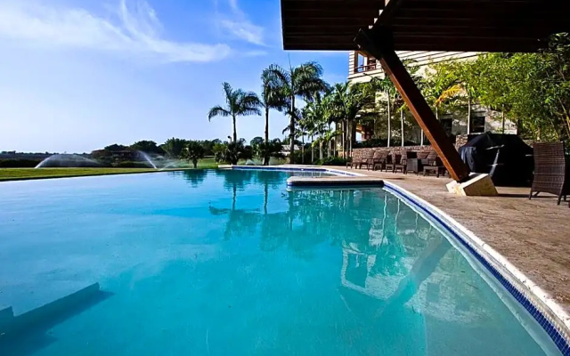 Los Altos Residences