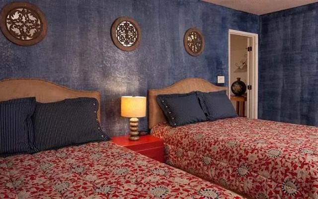 Sunglow Guest Ranch Resort