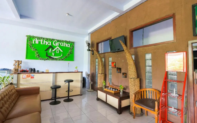 OYO 2453 Artha Graha Vip