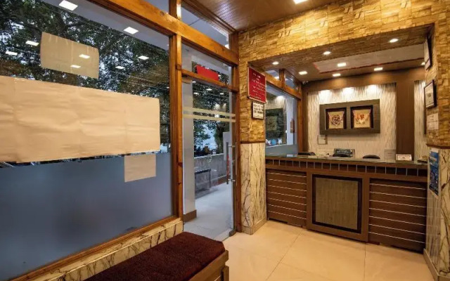 India Hotel - Hotel on Mall Road Nainital