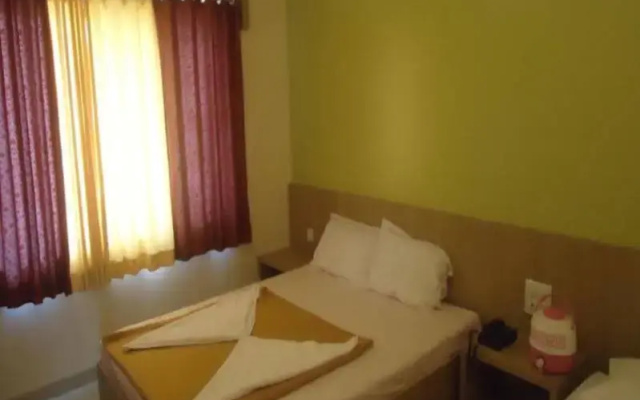 Hotel Sai Palkhi