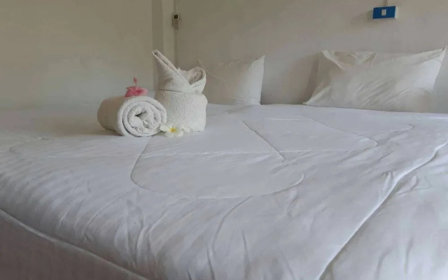 OYO 75333 Lanta Beach Lodge